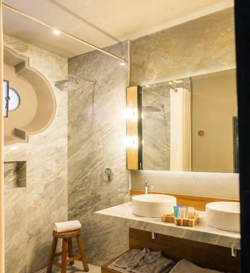 سوییت, Dos Casas Hotel & Spa