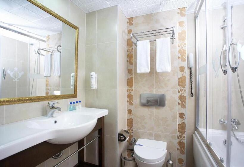 اتاق استاندارد, Emre Beach & Emre Hotel