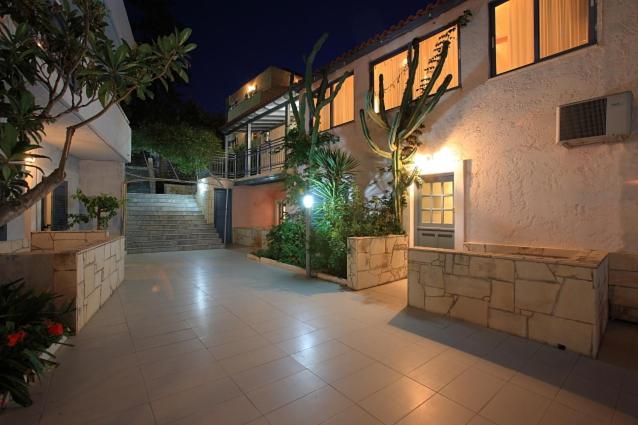 آپارتمان 1 خوابه, Stelva Villas