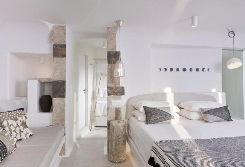 سوئیت با چشم‌انداز, Cosmopolitan Suites - Small Luxury Hotels Of The World