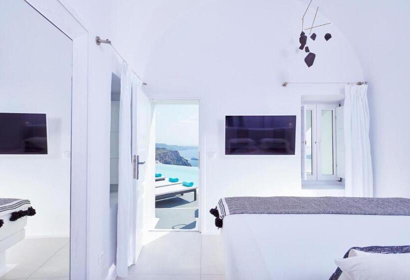 سوئیت با چشم‌انداز, Cosmopolitan Suites - Small Luxury Hotels Of The World