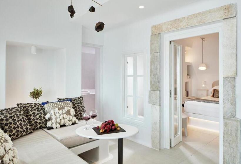 سوئیت با چشم‌انداز, Cosmopolitan Suites - Small Luxury Hotels Of The World