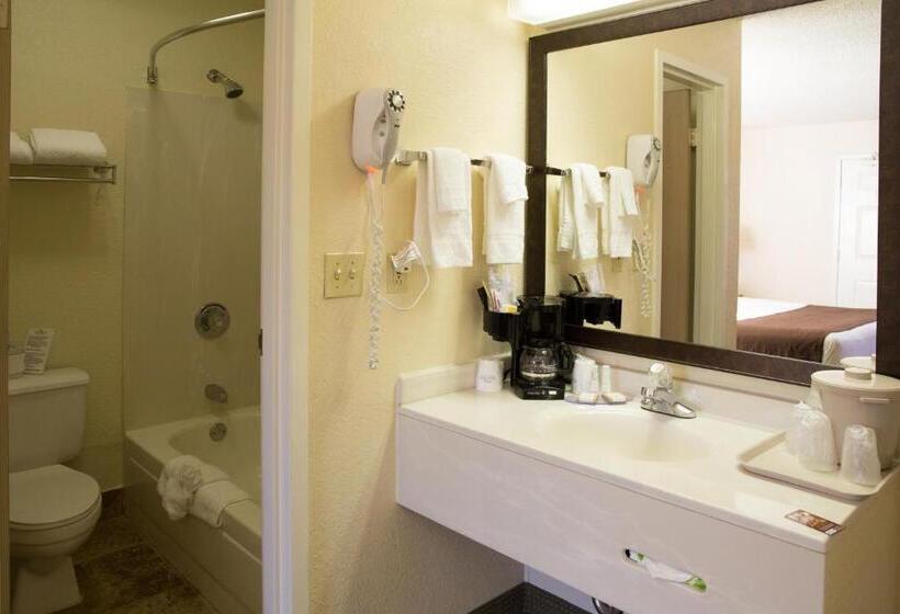 Escritório Deluxe, Baymont By Wyndham Louisville East