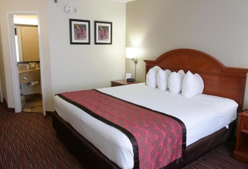 Suíte Deluxe Cama King, Baymont By Wyndham Louisville East