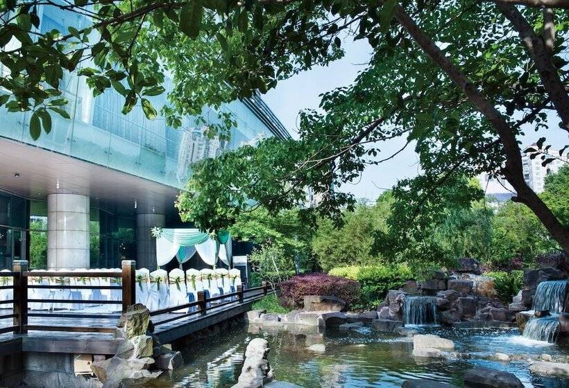 سوییت اجرایی, Grand Millennium Shanghai Hongqiao