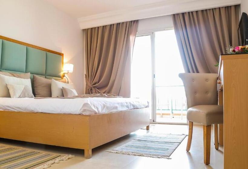 اتاق استاندارد سه نفره, Marabout  Families And Couples Only