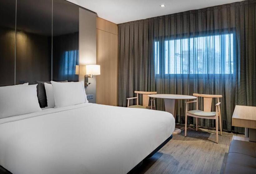 اتاق استاندارد با تخت بزرگ, Ac Hotel Sants By Marriott