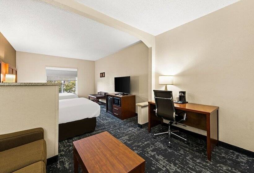 Люкс, Comfort Suites Kansas Cityliberty