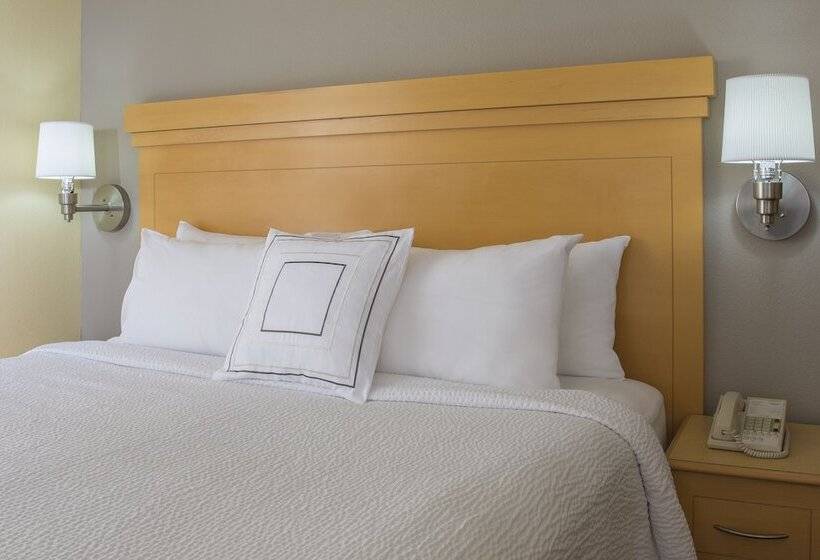 Suite, Courtyard By Marriott Sandestin At Grand Boulevard