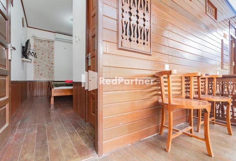 Люкс, Langkar Guest House Syariah Mitra Reddoorz
