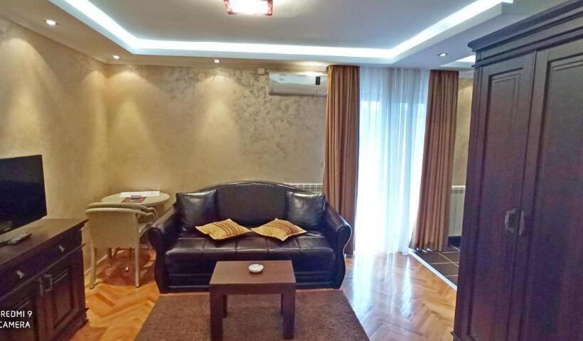 استودیوی استاندارد, Konačište Zlatibor