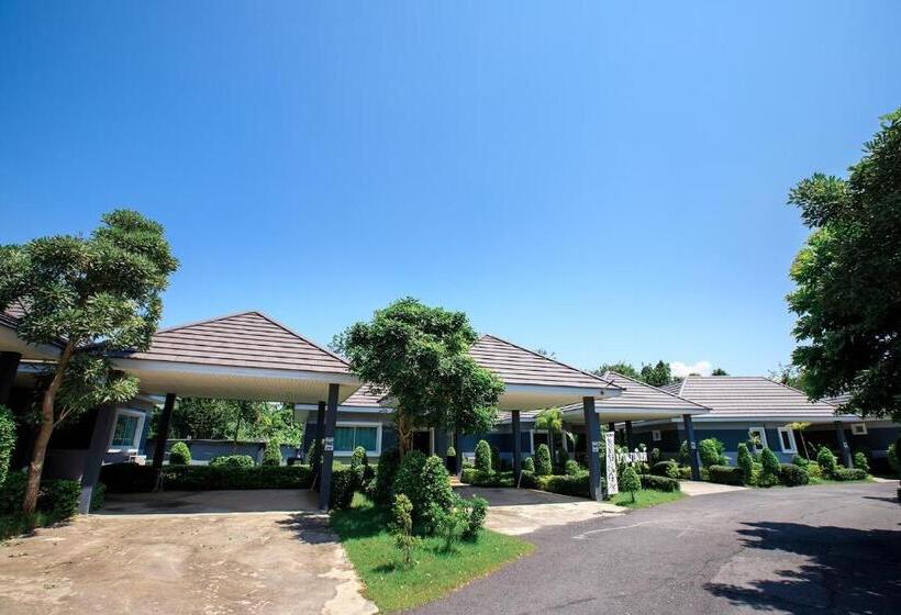 اتاق لوکس خانوادگی, Ioon Resort ไออุ่นรีสอร์ท