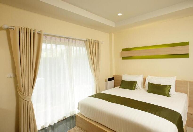 اتاق لوکس با بالکن, Ioon Resort ไออุ่นรีสอร์ท