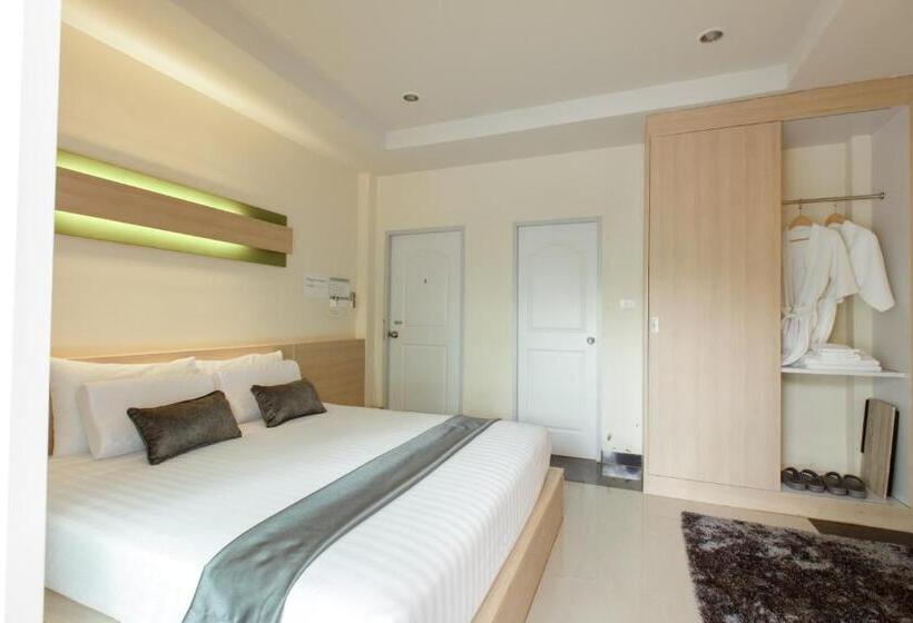 اتاق لوکس با بالکن, Ioon Resort ไออุ่นรีสอร์ท