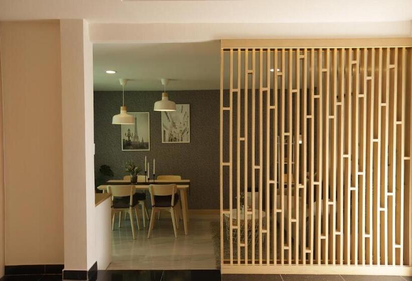 سوییت با چشم‌انداز باغ, Ioon Resort ไออุ่นรีสอร์ท