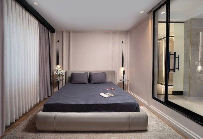 سوییت اجرایی, Walton Gardens Pera