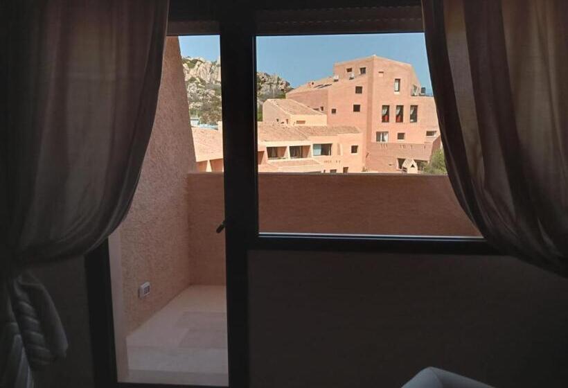 سوئیت جونیور خانوادگی, Cala Lunga