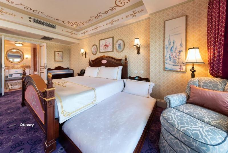 سوئیت کلاب, Hong Kong Disneyland