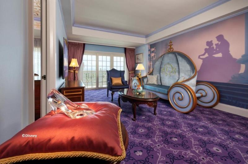 سوئیت کلاب, Hong Kong Disneyland