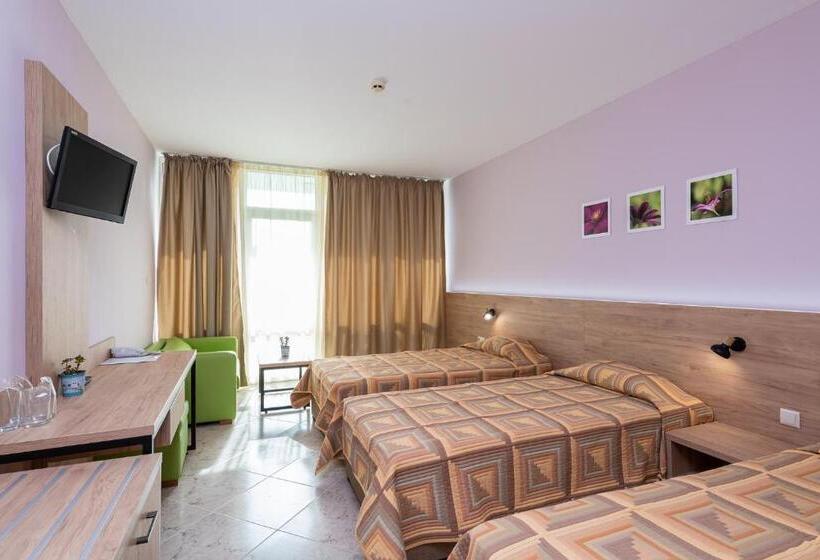 Семейный Номер, Ivana Palace Hotel   Free Parking