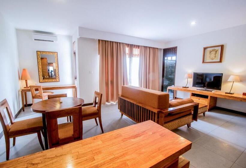 Люкс, Ramayana Candidasa Beach Resort