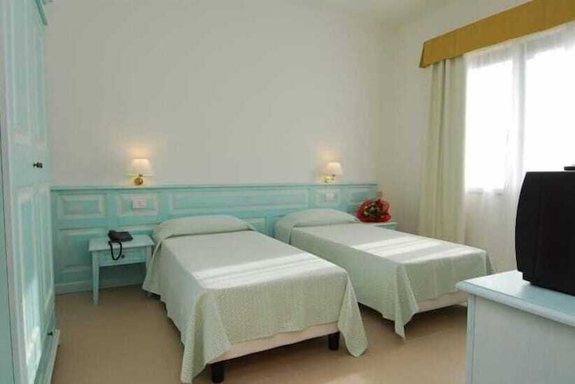 اتاق استاندارد یک نفره, Rodia Inn
