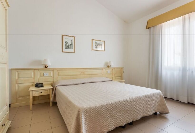 اتاق استاندارد, Rodia Inn