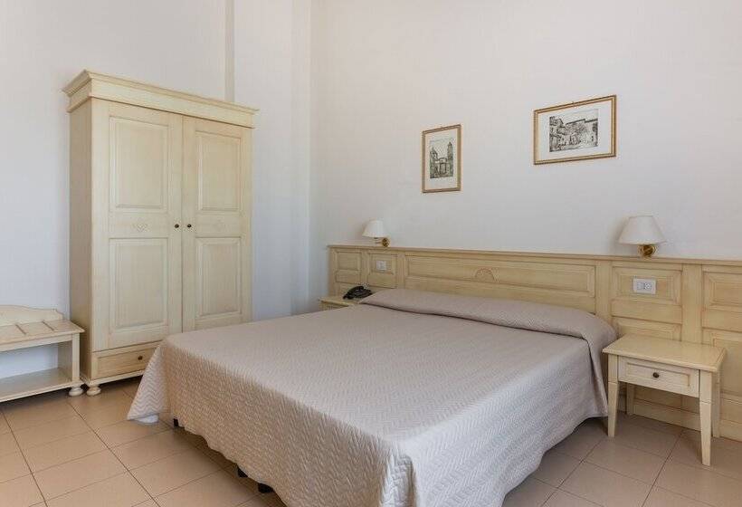 اتاق استاندارد, Rodia Inn