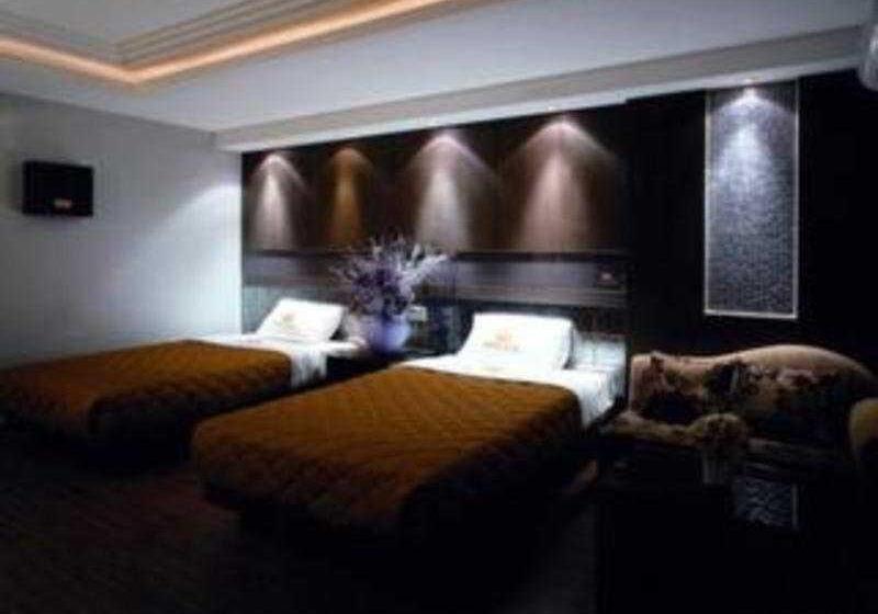 اتاق استاندارد, Tourist Hotel June