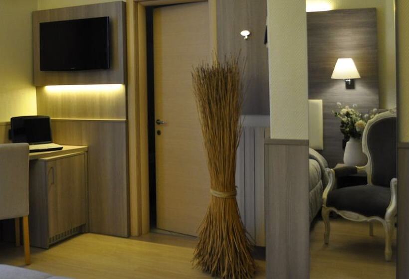 اتاق استاندارد چهار تخته, Est Piombino