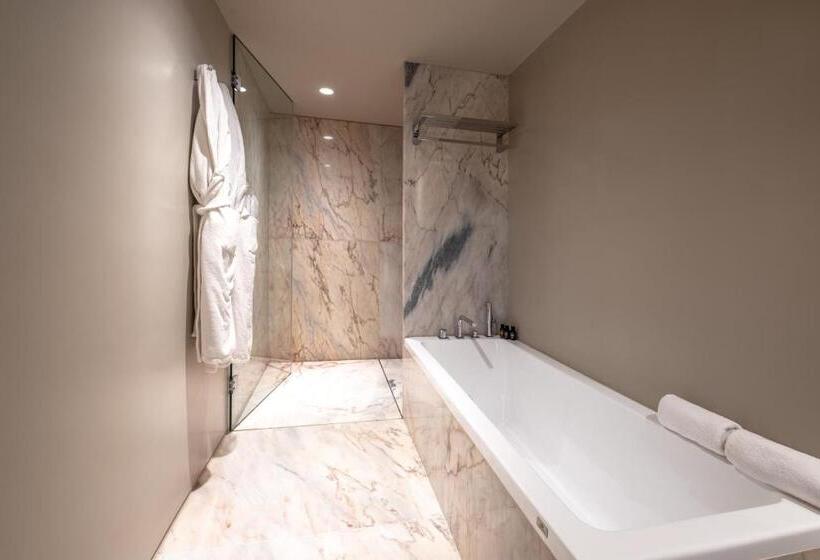 Quarto Estandar com Sacada, Octant Douro