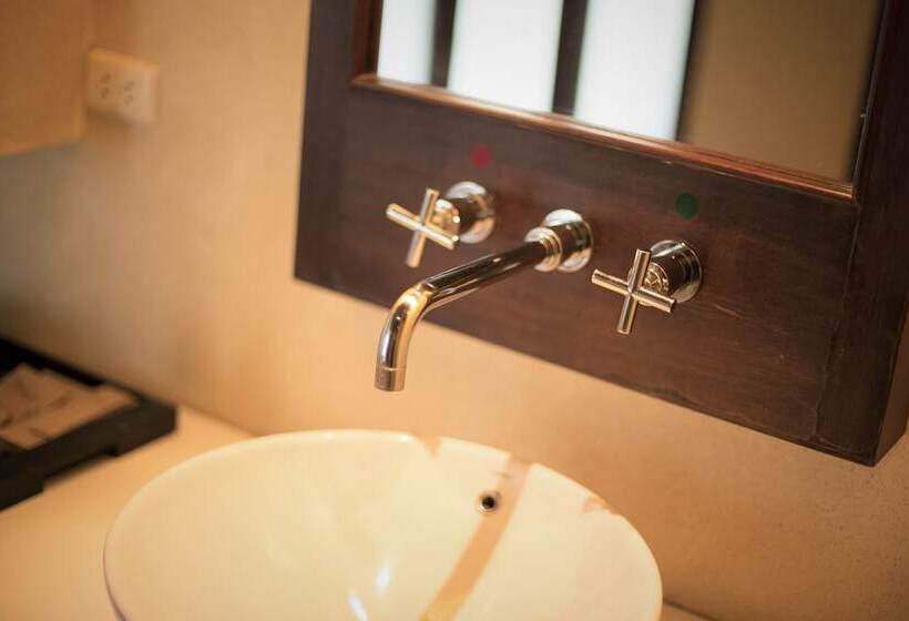 اتاق لوکس, Panviman Chiang Mai Spa Resort