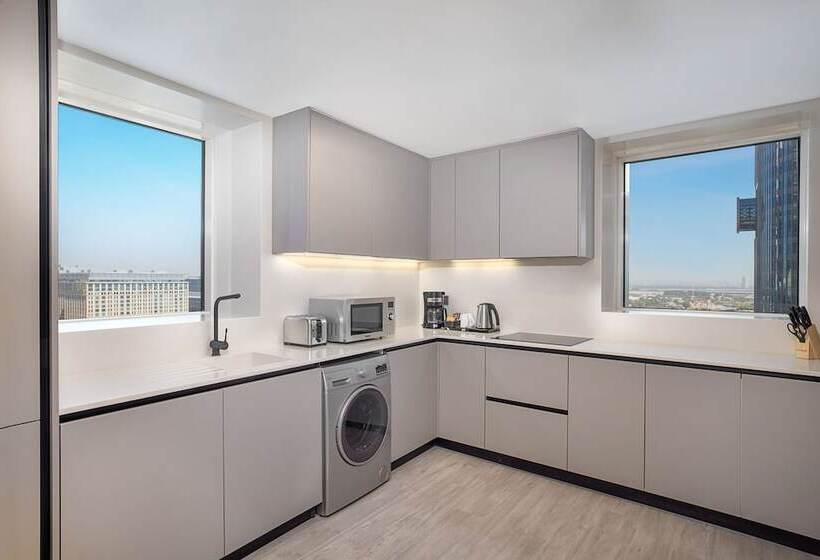 Люкс Премиум, Residence Inn By Marriott Sheikh Zayed Road, Dubai