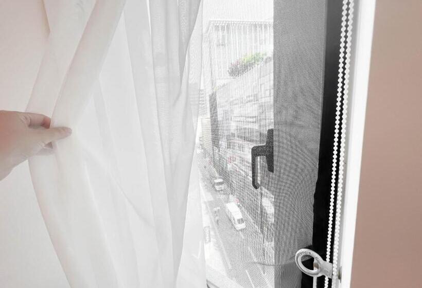 اتاق اجرایی سه نفره, Artravel Home