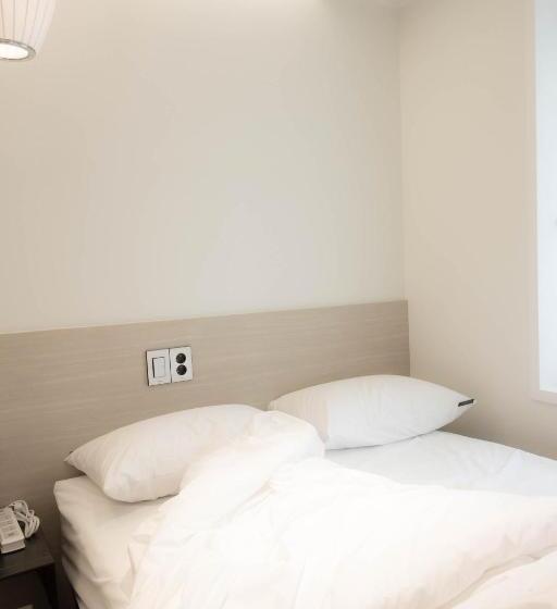 اتاق استاندارد, Artravel Home