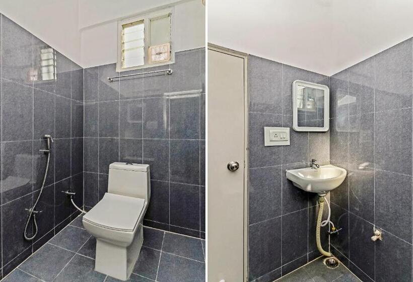 Quarto Estandar, Collection O Vennela Residency