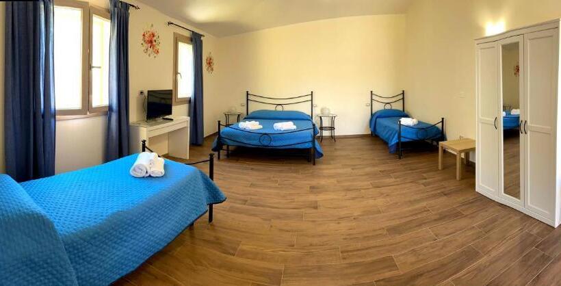 اتاق استاندارد چهار تخته, Janas B&b