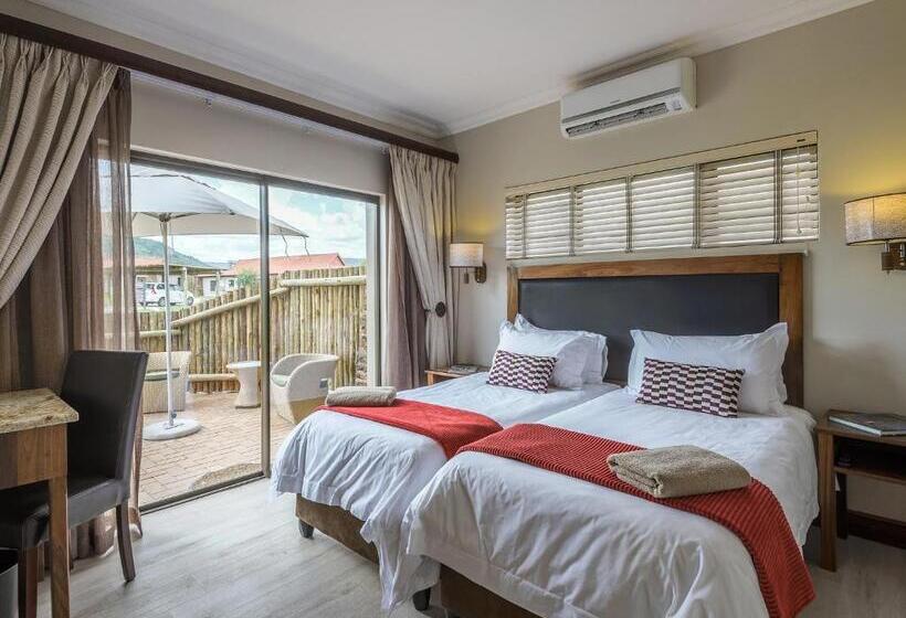 Вилла 4 Спальни, The Kingdom Resort