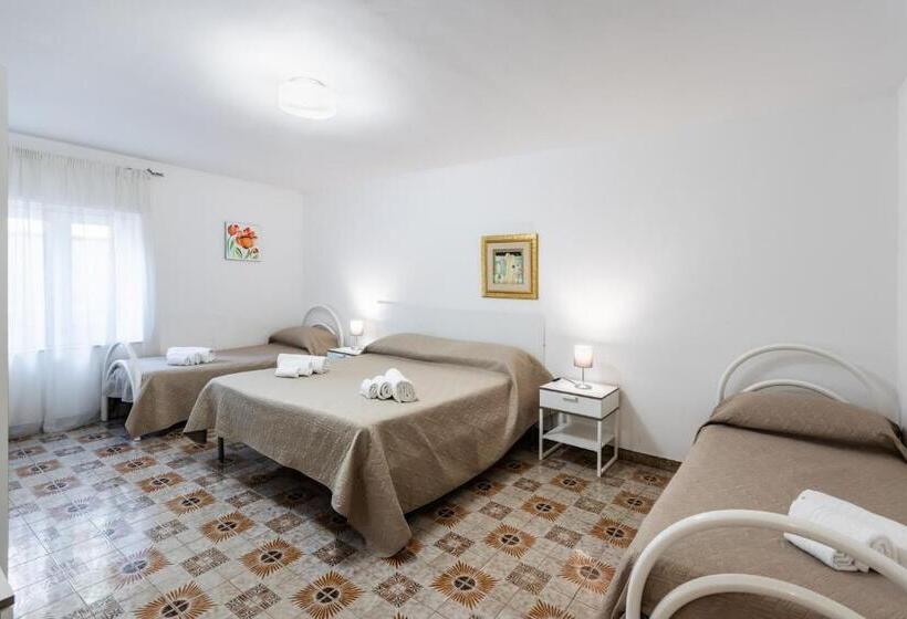 اتاق استاندارد چهار تخته, Le Torrette Rooms And Apartments