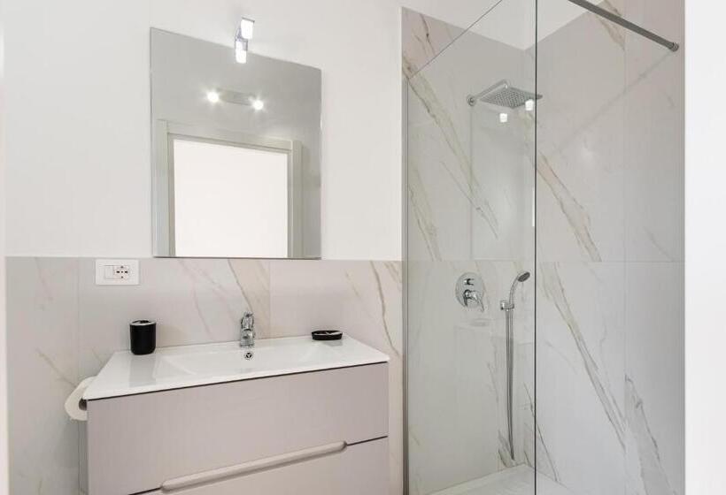 اتاق استاندارد با بالکن, Le Torrette Rooms And Apartments