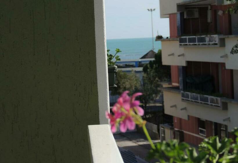 اتاق استاندارد, Ai Fiori