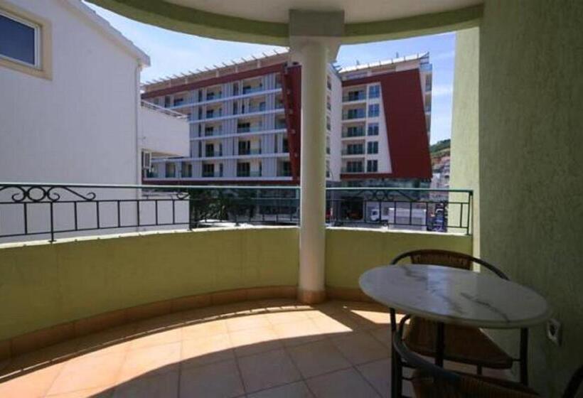 اتاق استاندارد با بالکن, Apartments Pier