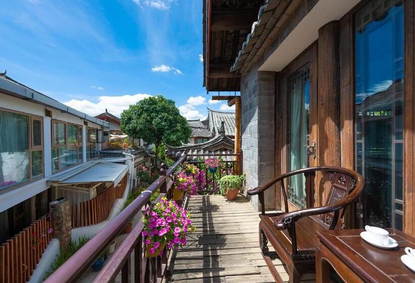 Люкс Deluxe Кровать Кинг, Lijiang Gui Yuan Tian Ju Guesthouse