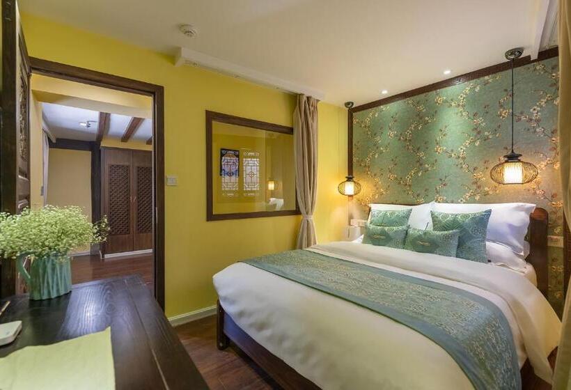 Люкс 2 Спальни, Lijiang Gui Yuan Tian Ju Guesthouse
