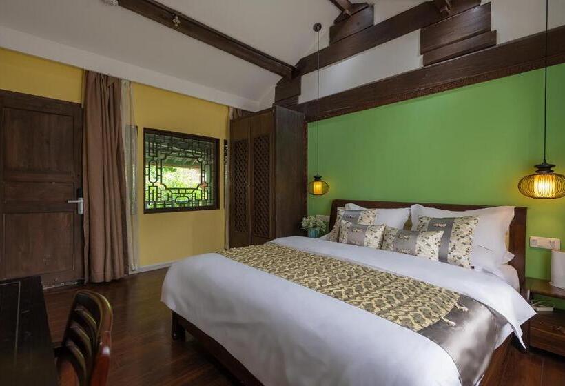 Полулюкс, Lijiang Gui Yuan Tian Ju Guesthouse
