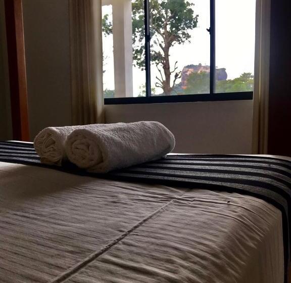 غرفة قياسية سرير كينج, Sigiriya Paradise Inn