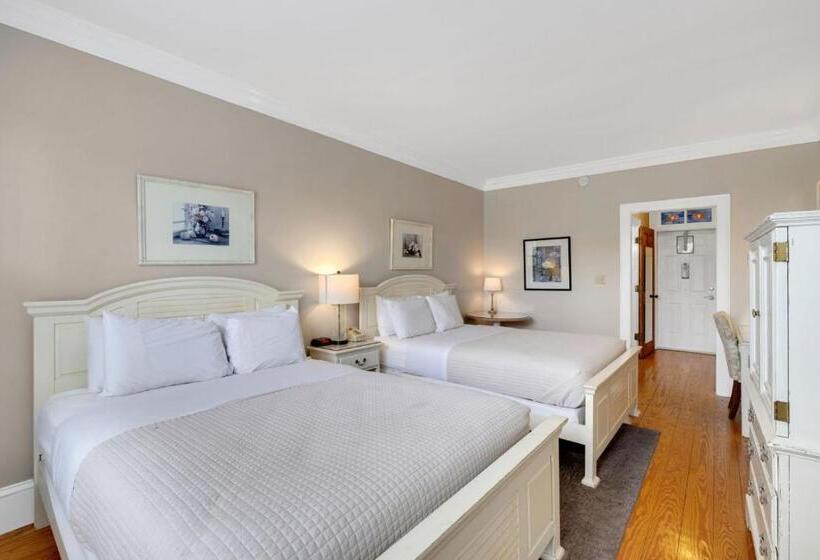 Четырехместный Номер Стандарт, The Tranquil House Inn