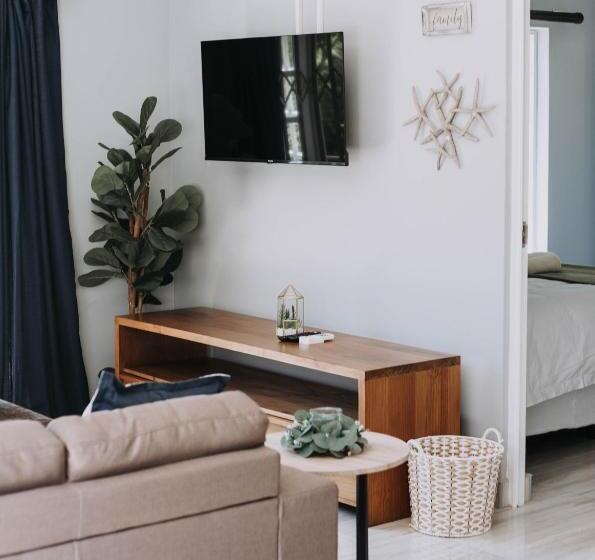 패밀리 룸, The Living Collective Villa