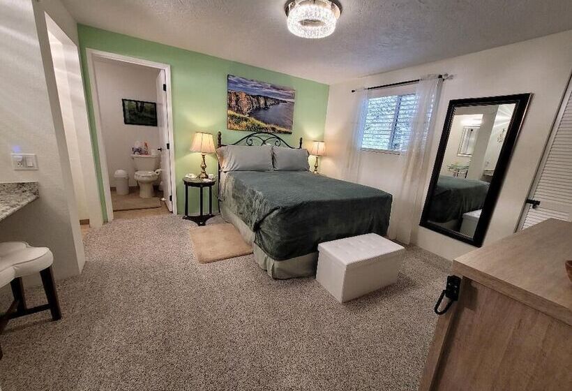 Номер Deluxe, Misty Valley Inn