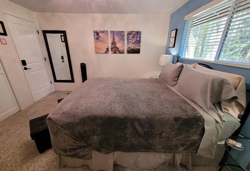 Номер Deluxe, Misty Valley Inn